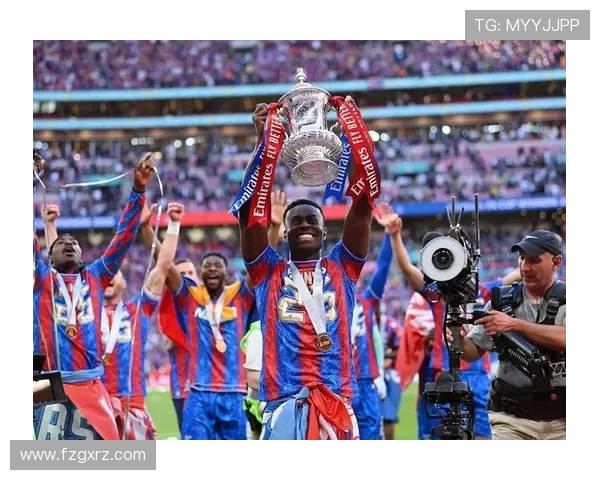 利物浦对阵豪门争锋 全力争夺英超冠军宝座 决战时刻一触即发